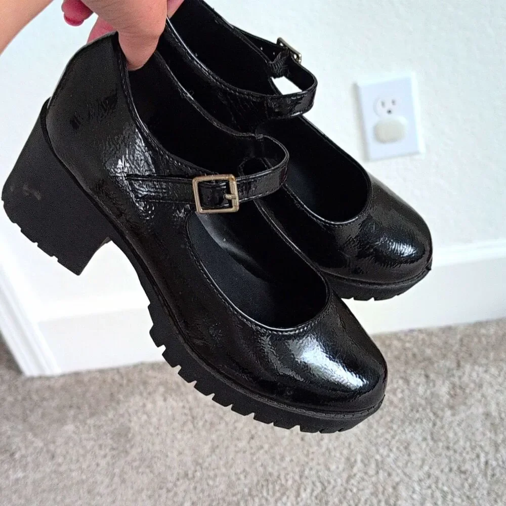 Soda Black Patent Leather Mary Jane Round Toe Ankle Strap Buckle Heels 7.5